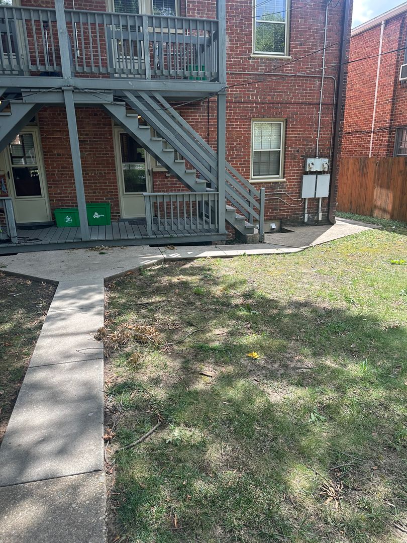Richmond Apartment: 3106 Hanover Ave.