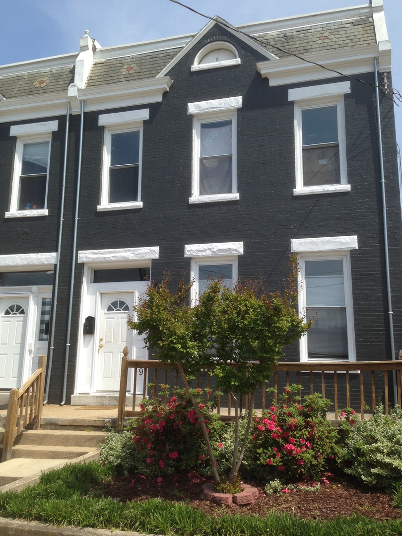 Richmond House: 9 S. Allen Avenue