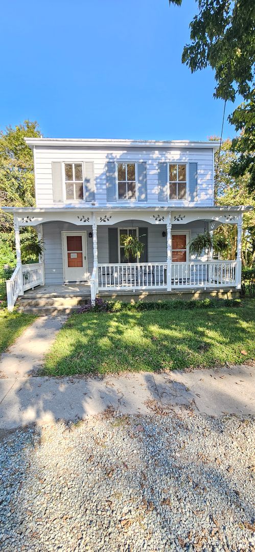 Tappahannock Apartment: 415 Prince Street