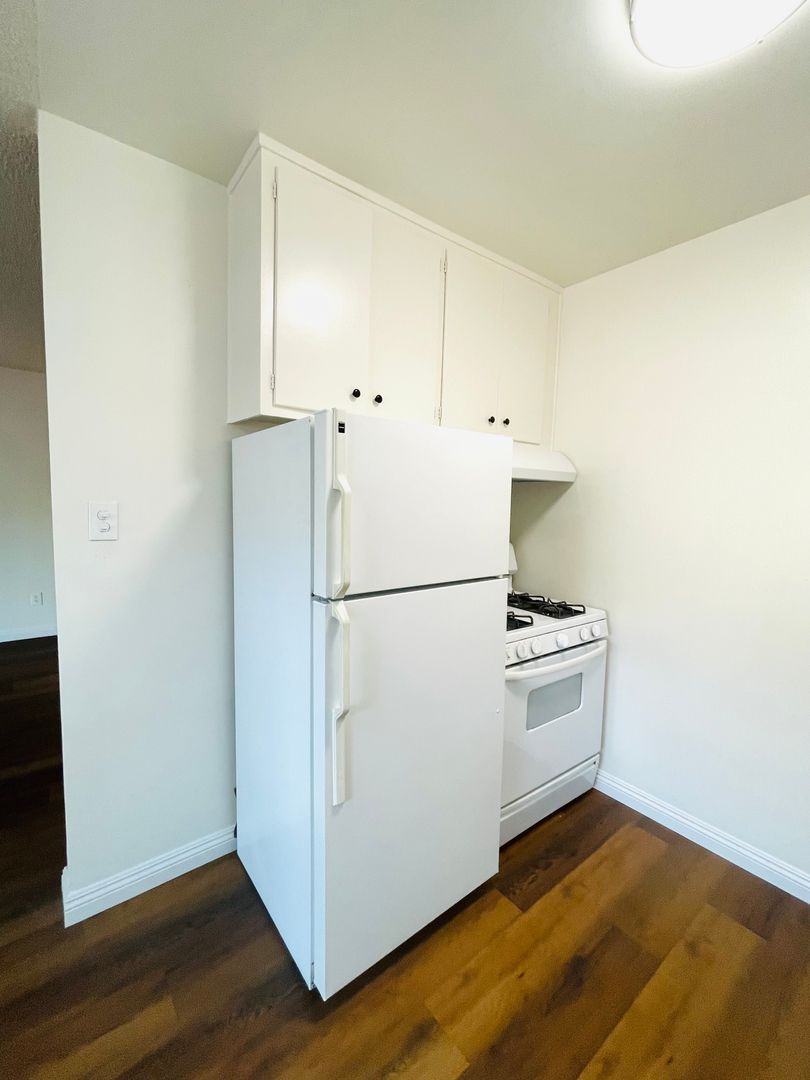 Oxnard Apartment: 1315 Devonshire Drive