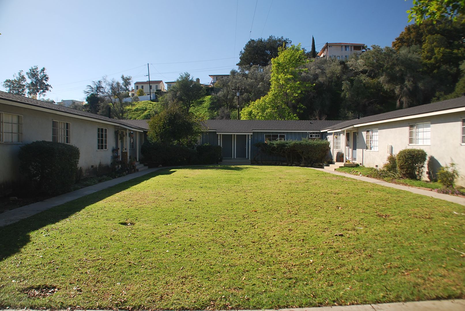 Santa Paula Apartment: 700 N. Ojai Rd., A-H