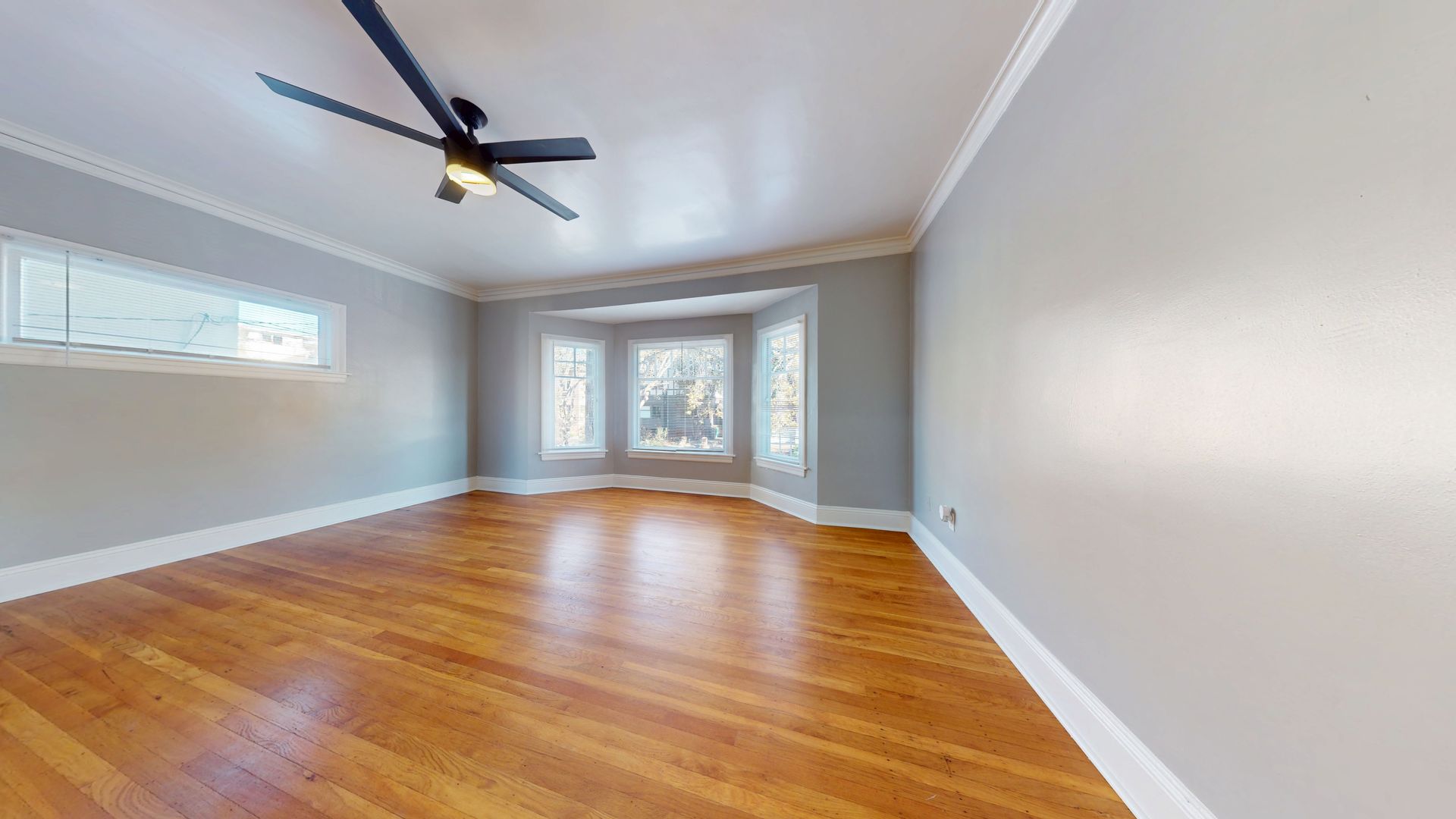 Oakland Apartment: 433 Bellevue Avenue