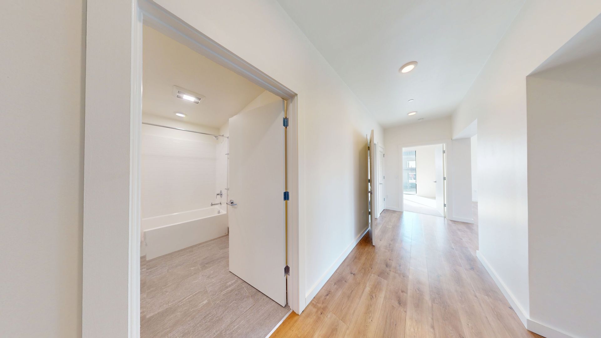 Oakland Apartment: 532 Union St