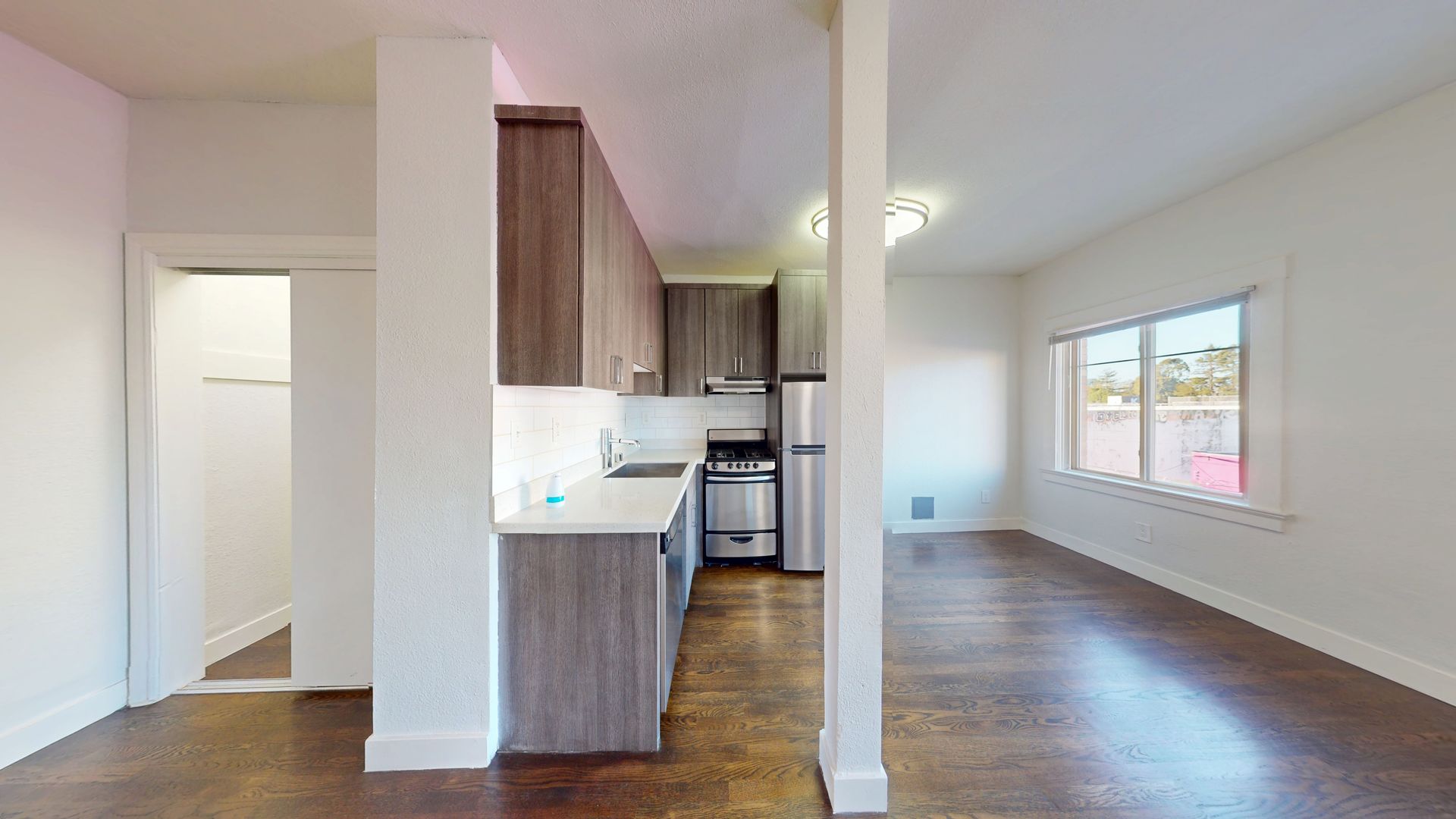 Oakland Apartment: 509 Sycamore St