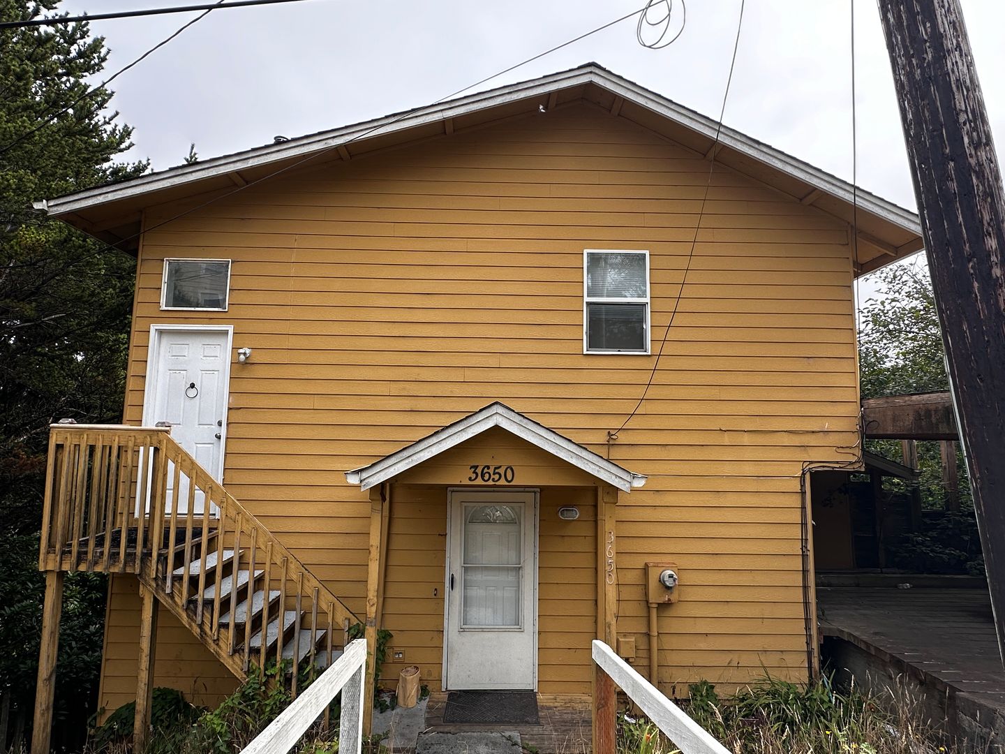 Lincoln City House: 3650 SW Coast Ave