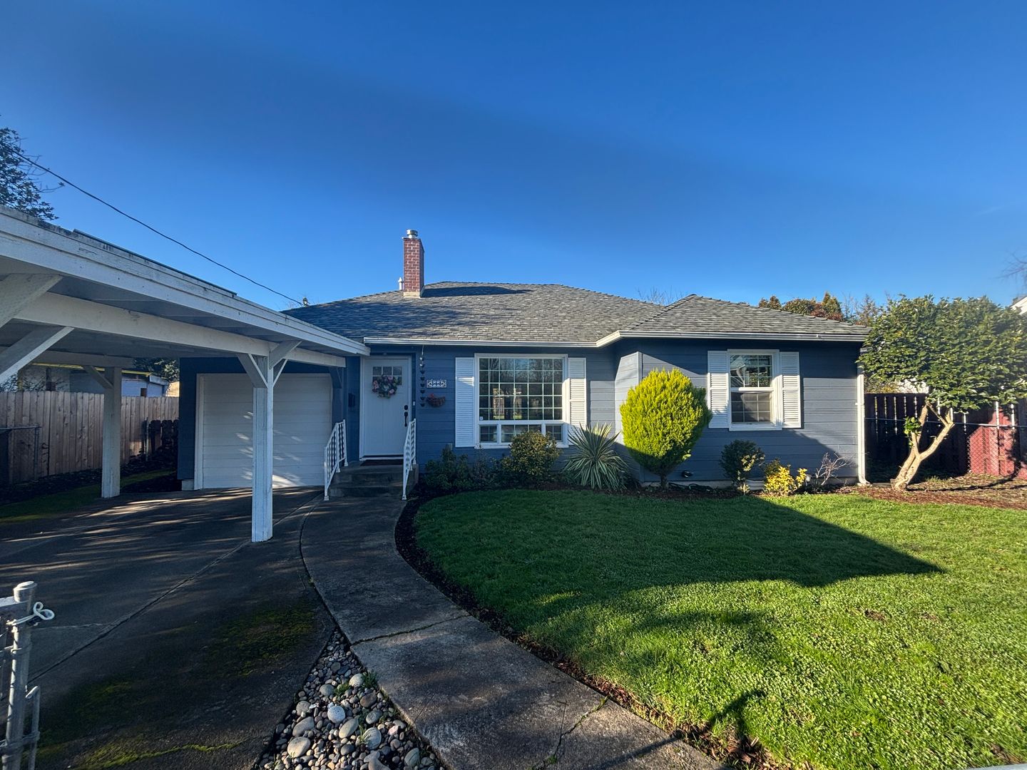 Independence House: 368 6th Street