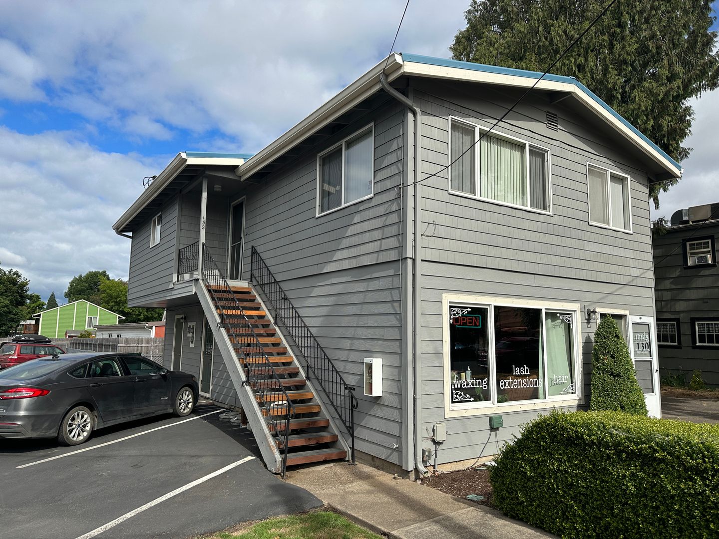 Monmouth Apartment: 130-150 Monmouth Ave South