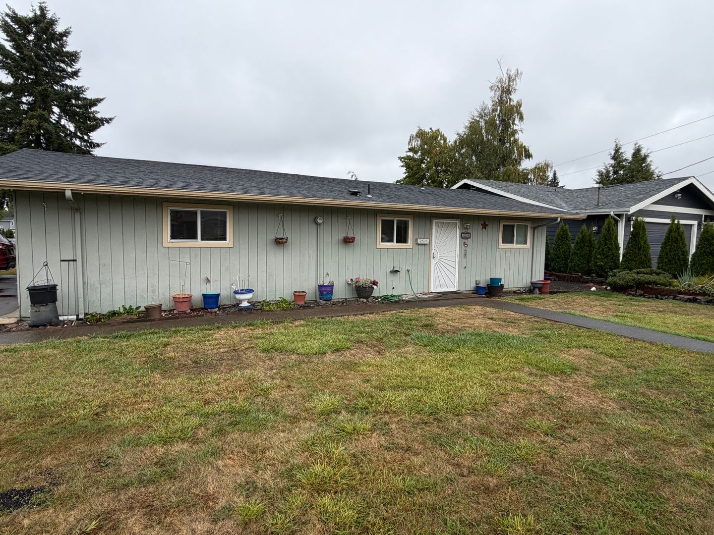 Independence Apartment: 265-285 S Gun Club Rd, 1390 Monmouth St