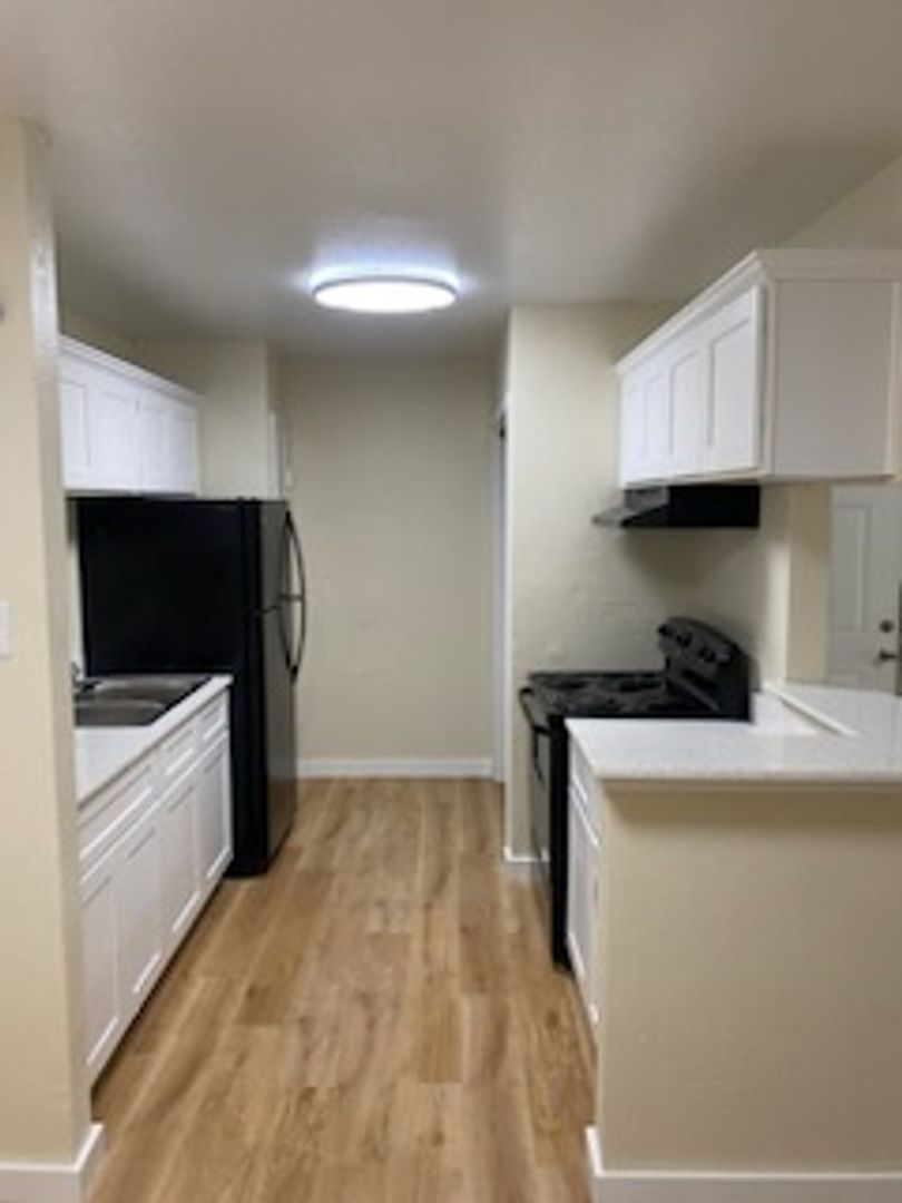 Richmond Apartment: 2010 Thompson Rd