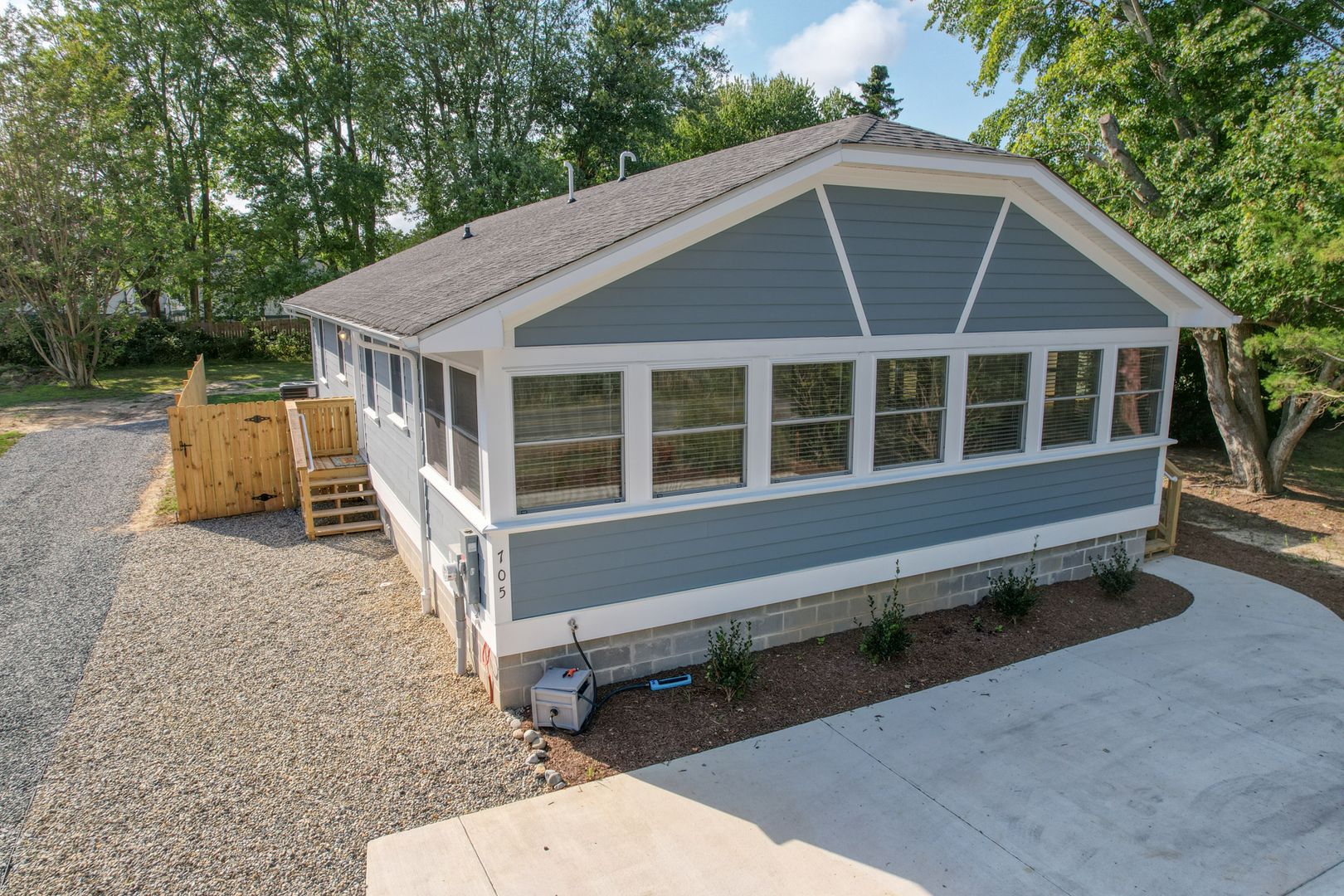 Rehoboth Beach House: 705 Country Club Rd