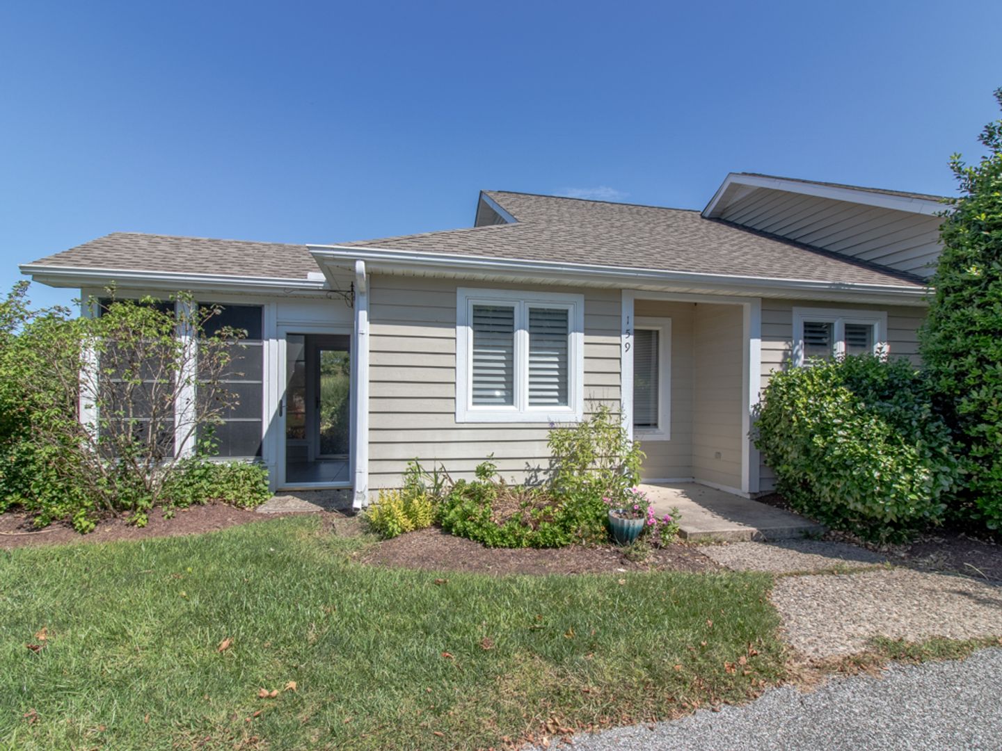 Lewes Townhome: 159 Lakeside Drive