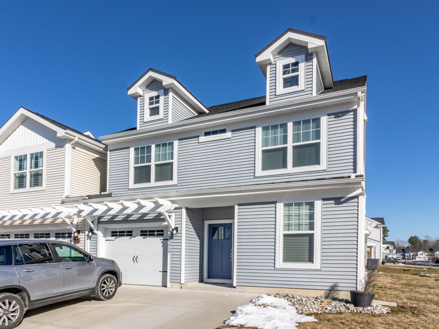 Frankford House: 35059 Dundee Street