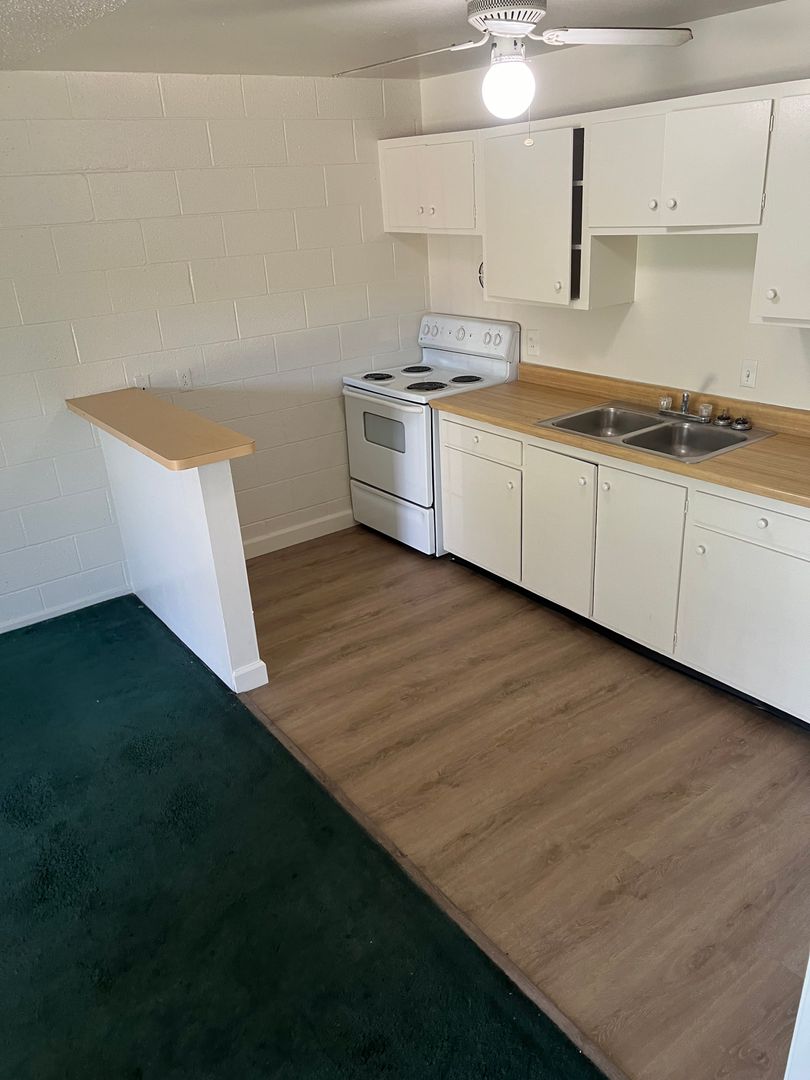 Las Vegas Condo: 3726 Hazelwood St. #3