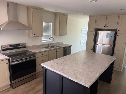 3 Bedroom 2 Bath Home Near Tropicana & Nellis – photo 1