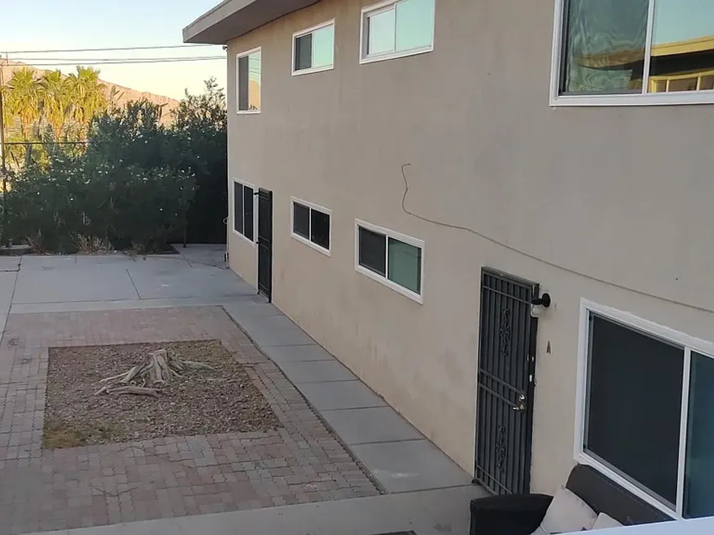 Las Vegas Apartment: 368 N. 15th St.