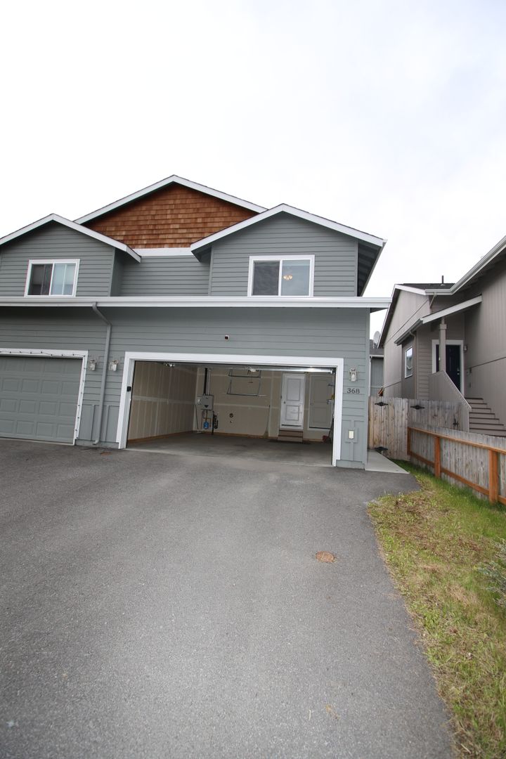 ANCHORAGE Townhome: 368 SKWENTNA DR