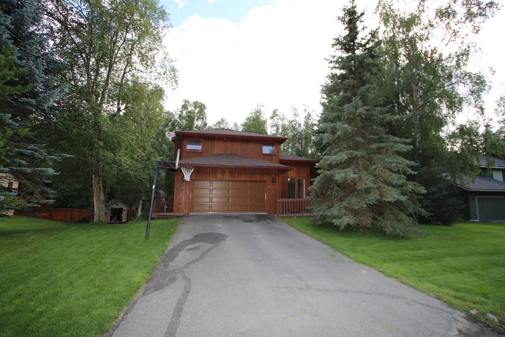 Eagle River House: 19610 N Mitkof Loop