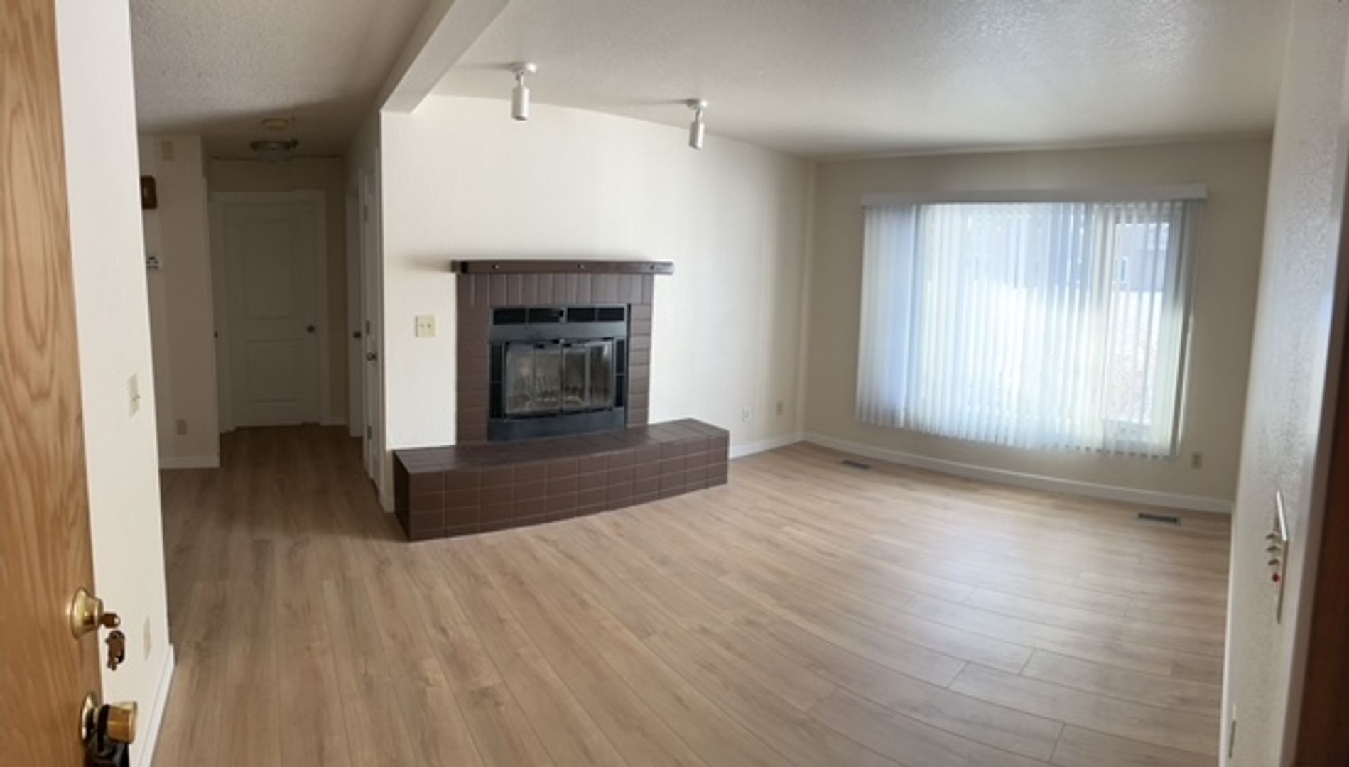 Anchorage House: 6031 Chevigny St Unit B2