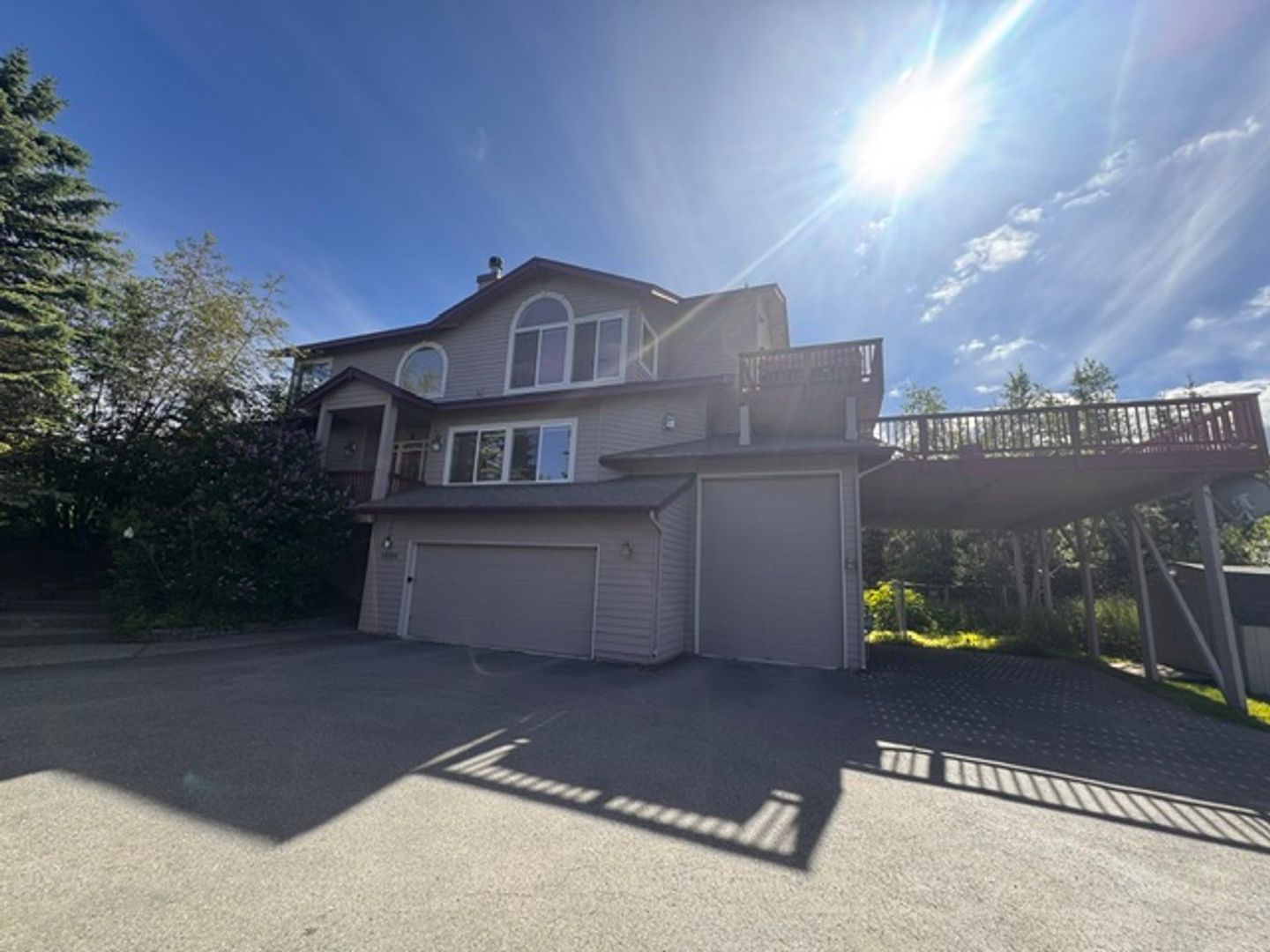 Anchorage House: 10100 Zermatt Cir