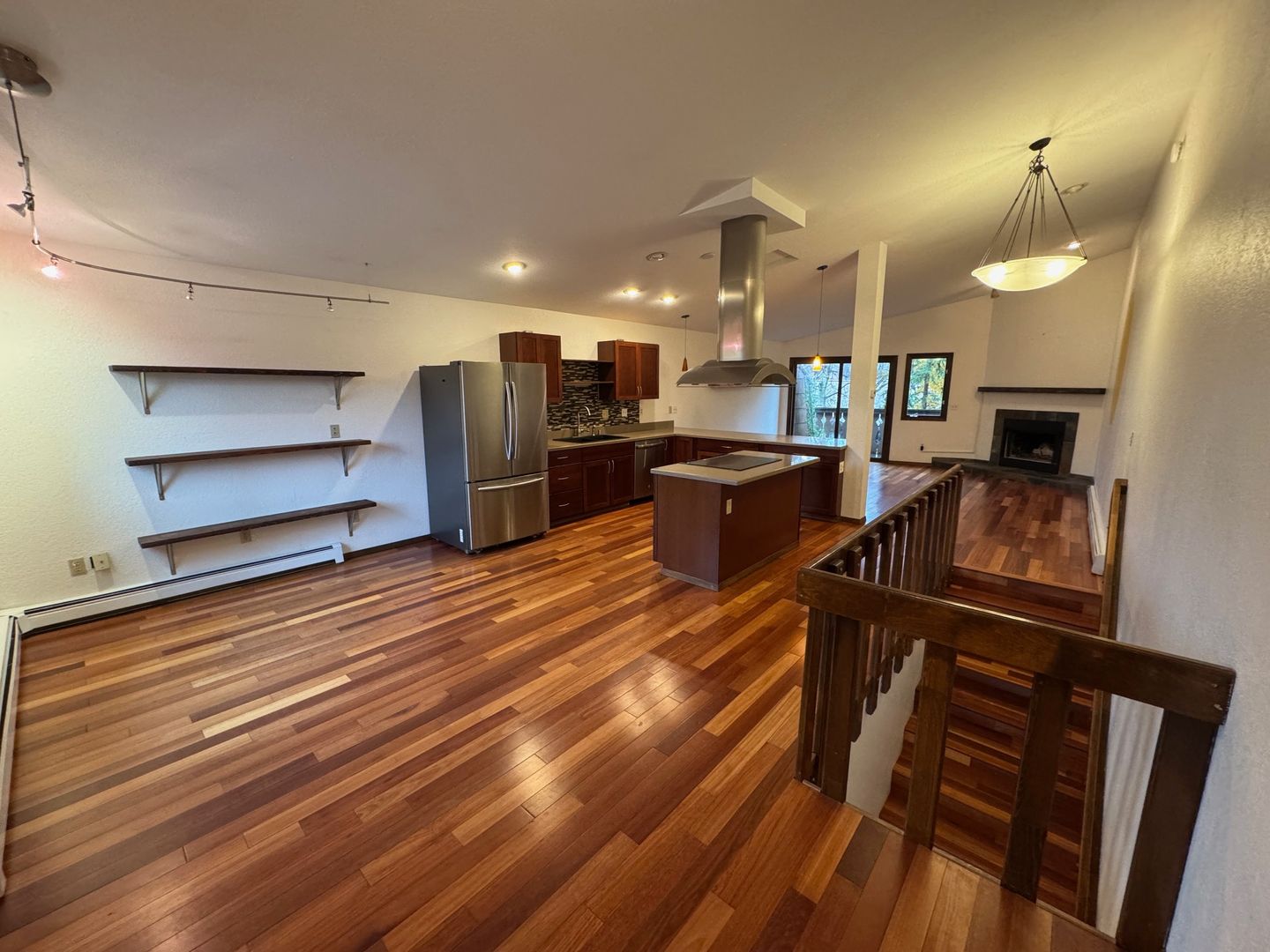 2 Bedroom Close to U-Med District