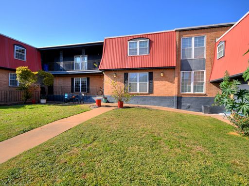 Great Condo On South Lamara – photo 1