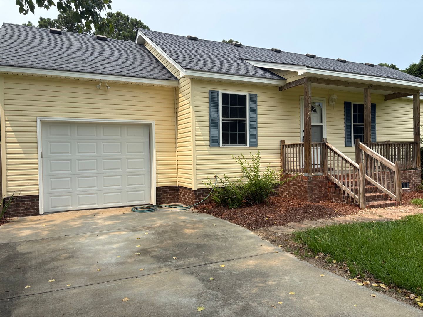 Aydlett House: 124 Deerfield Lane