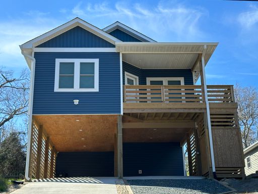 Seasonal Furnished Newer Home-Colington