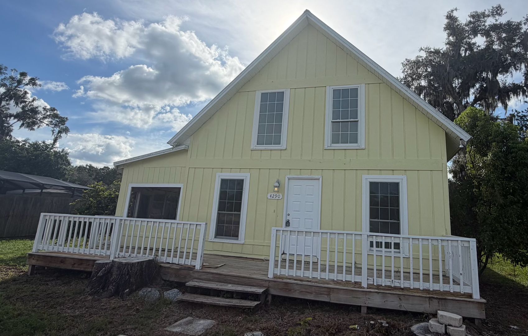 Ocala House: 4290 NE 2nd Ct