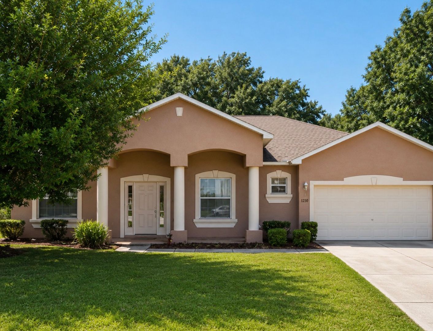 Ocala House: 2724 NE 24th Pl