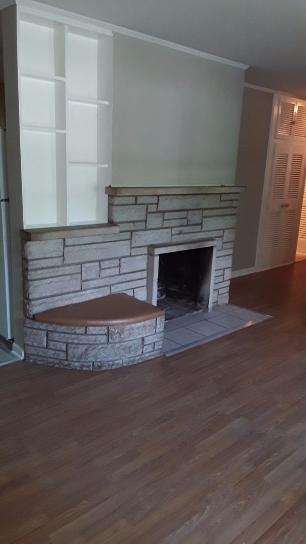 3Bedroom, 1 Bath house AVAILABLE NOW. $1700.00