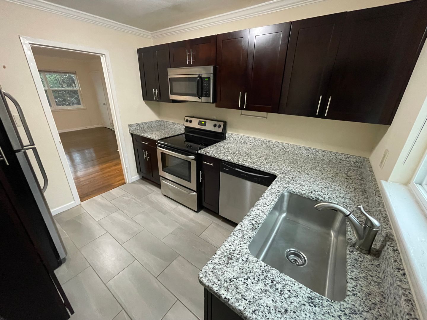 Atlanta Apartment: 2044 Dekalb Ave NE