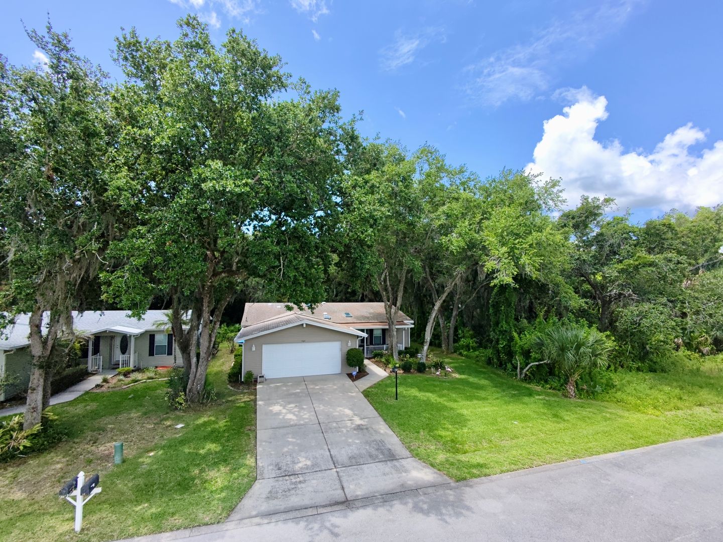Oak Hill House: 301 Water Landing Dr