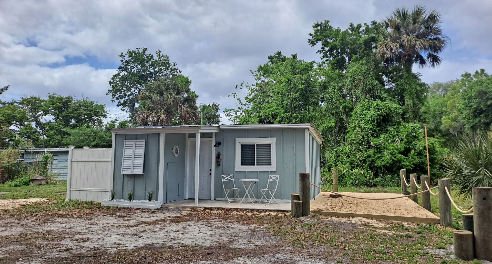 New Smyrna Beach House: 117 Wallace Road #4