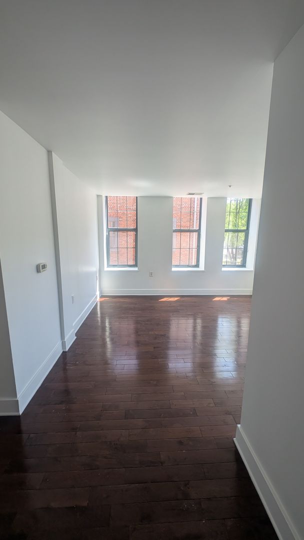 Trenton Apartment: 720 Monmouth Street