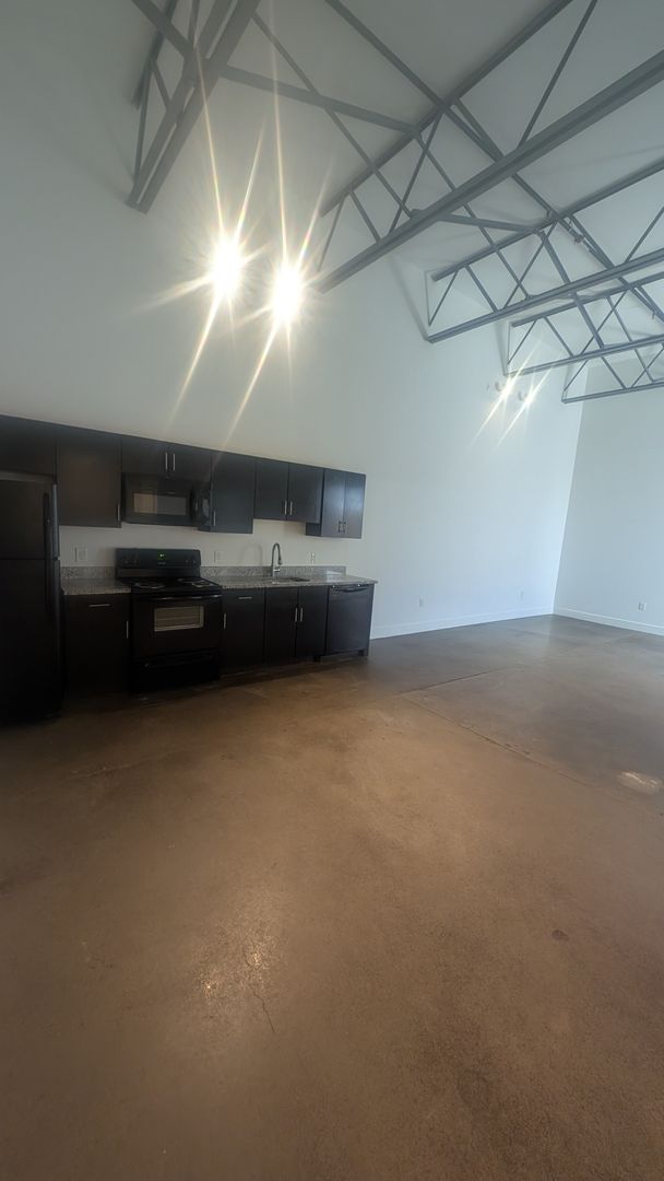 Trenton Apartment: 435 Tyler Street