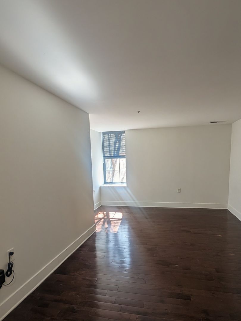 Trenton Apartment: 720 Monmouth Street