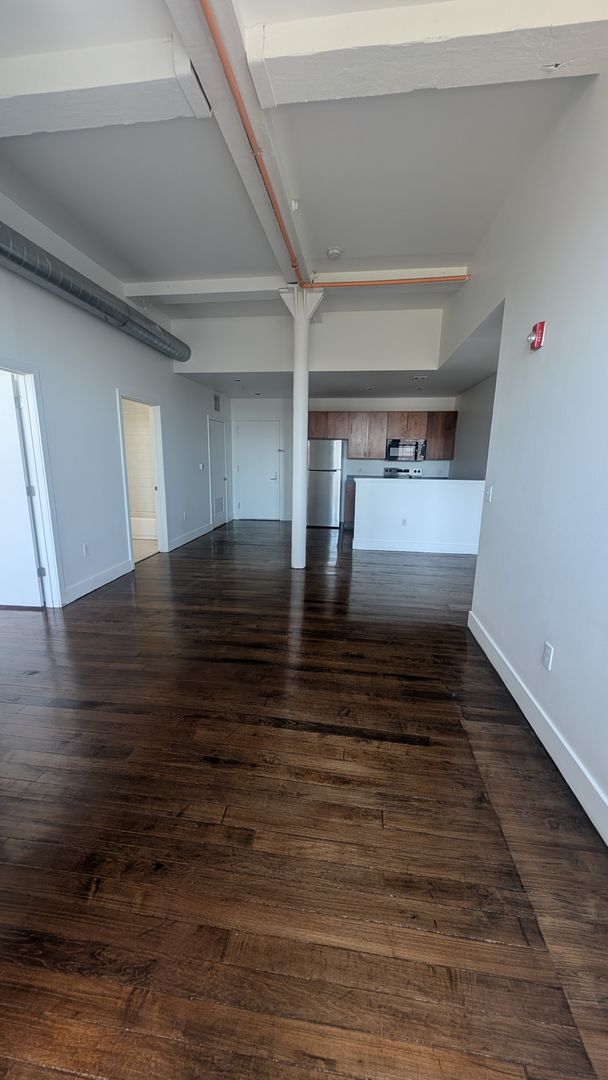 Trenton Apartment: 176 Division Street