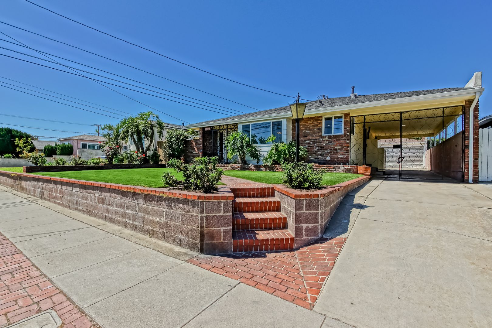 Hawthorne House: 13775 Ramona Ave.