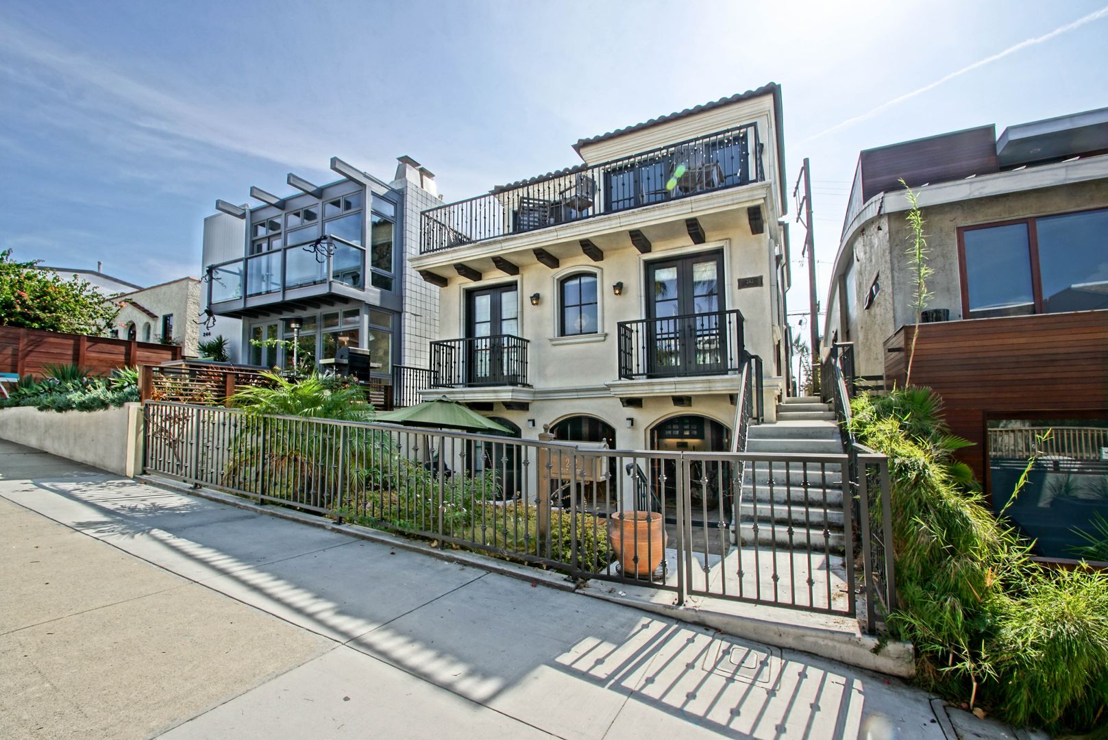 Hermosa Beach House: 242 31st Street