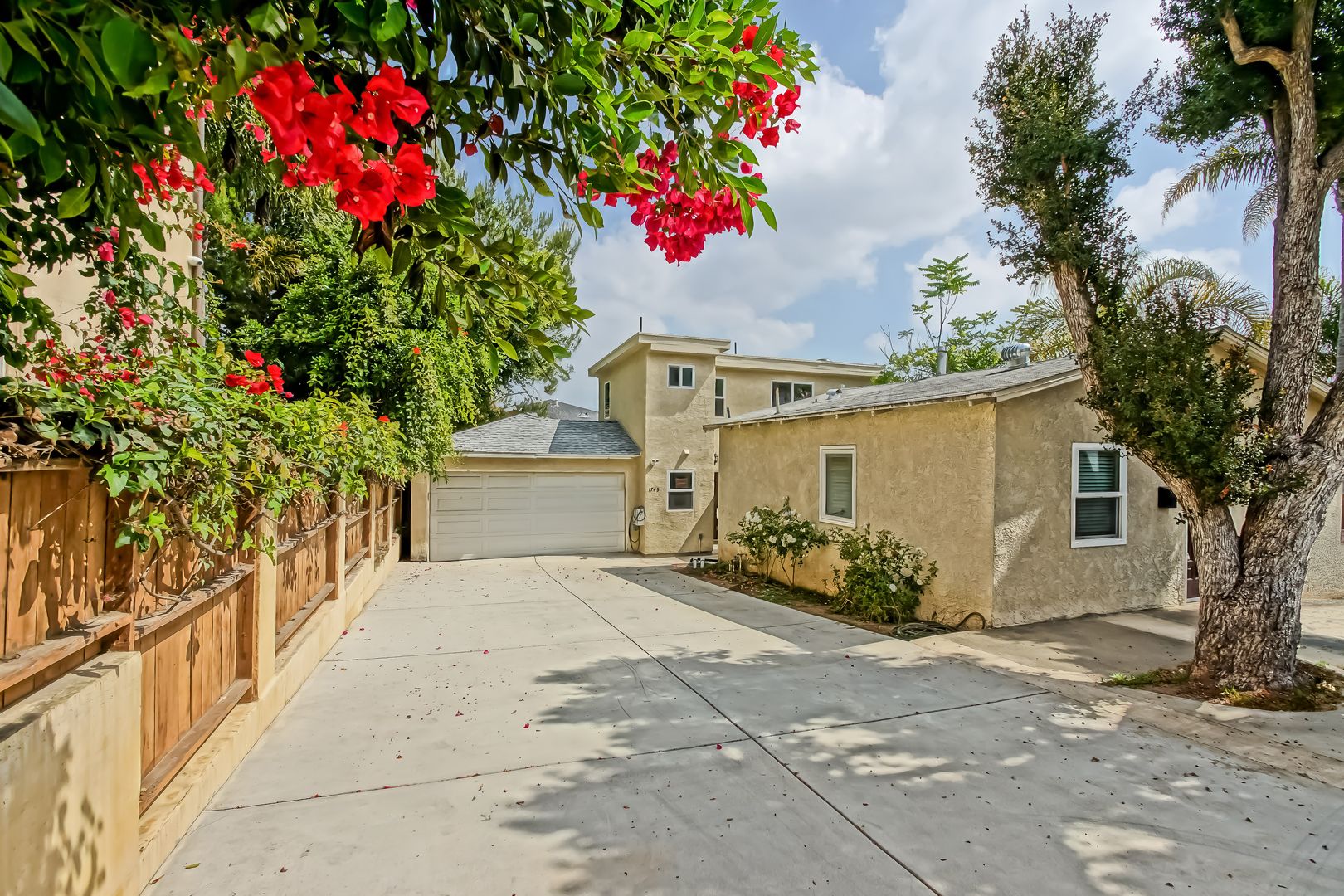 Manhattan Beach Apartment: 1741 2nd Street