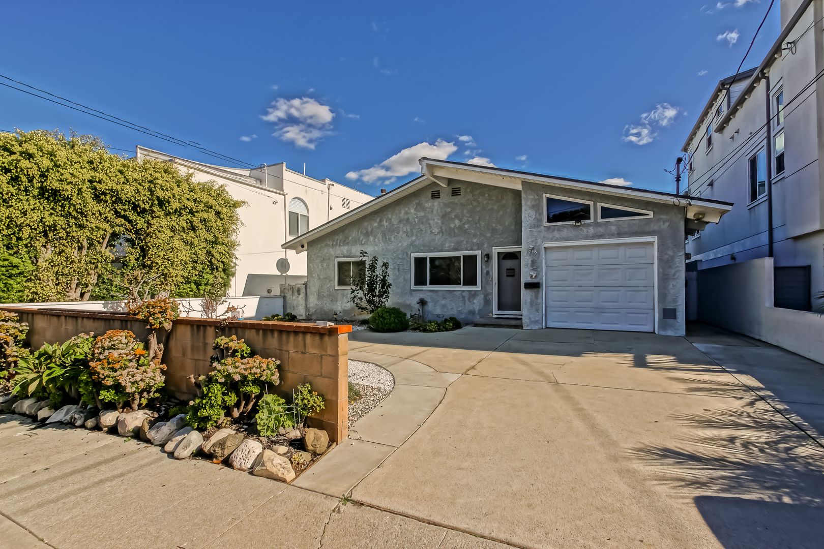 Redondo Beach House: 1748 Carver Street