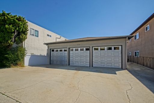 Charming & Bright, Lower Rear Apartment w/ Spacious Private Patio & Dual Entry Access Close to Downtown, Mins to Beach & Easy Freeway Access!