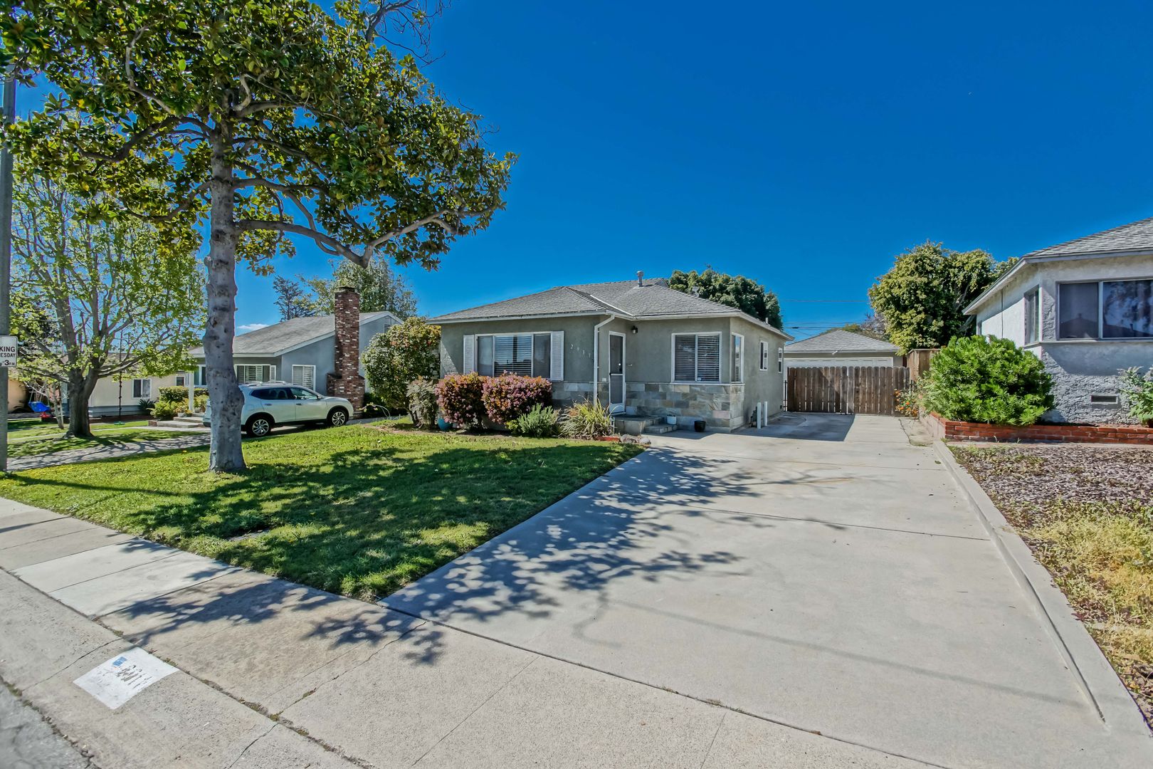 Redondo Beach House: 2911 Blaisdell Ave.