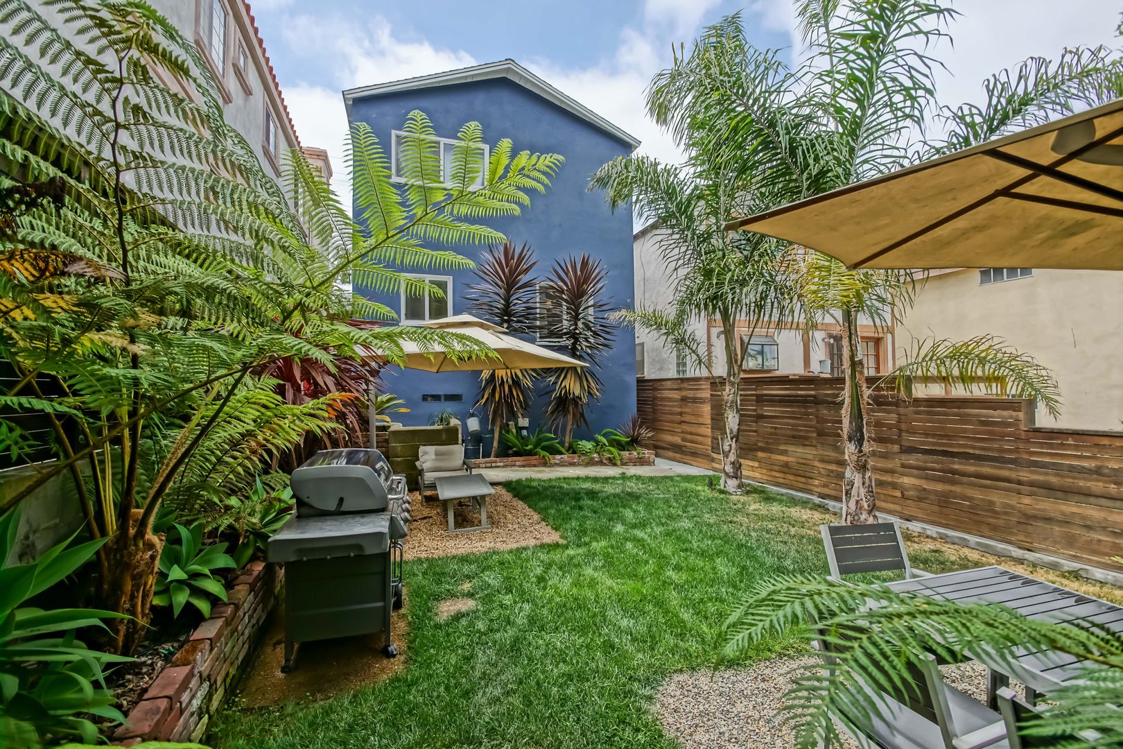 Redondo Beach House: 1711 Morgan Lane