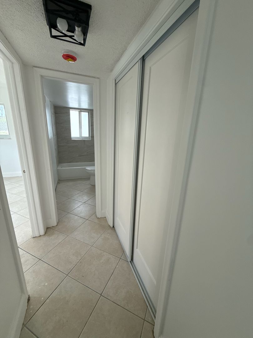 Ocean Park South Apartments LLC 9 of 12