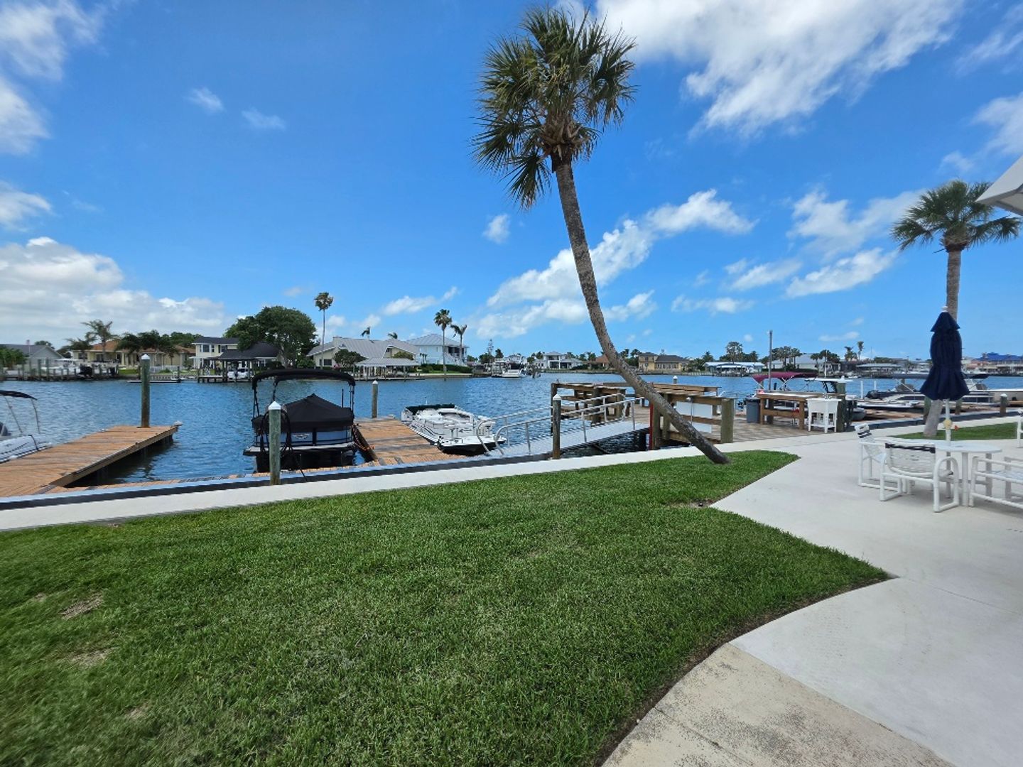 New Smyrna Beach Condo: 325 North Causeway