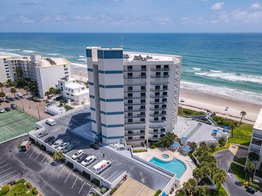 Fully Furnished Beautiful 2 Bedroom Seascape Towers Oceanfront Condo – photo 1