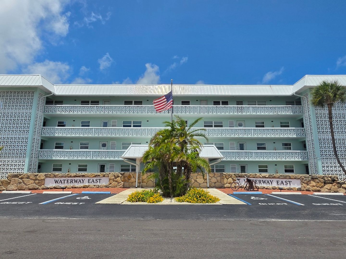 New Smyrna Beach Condo: 325 North Causeway