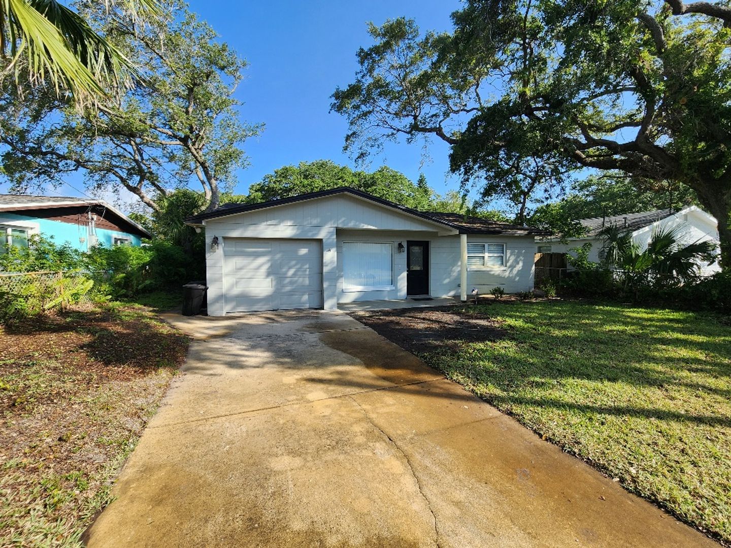 New Smyrna Beach House: 798 E. 11th