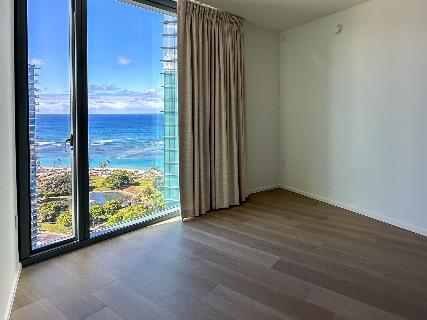 Honolulu Condo: 1000 Auahi St. #3102